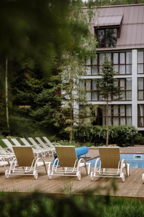 Yaremche Club Hotel エクステリア 写真
