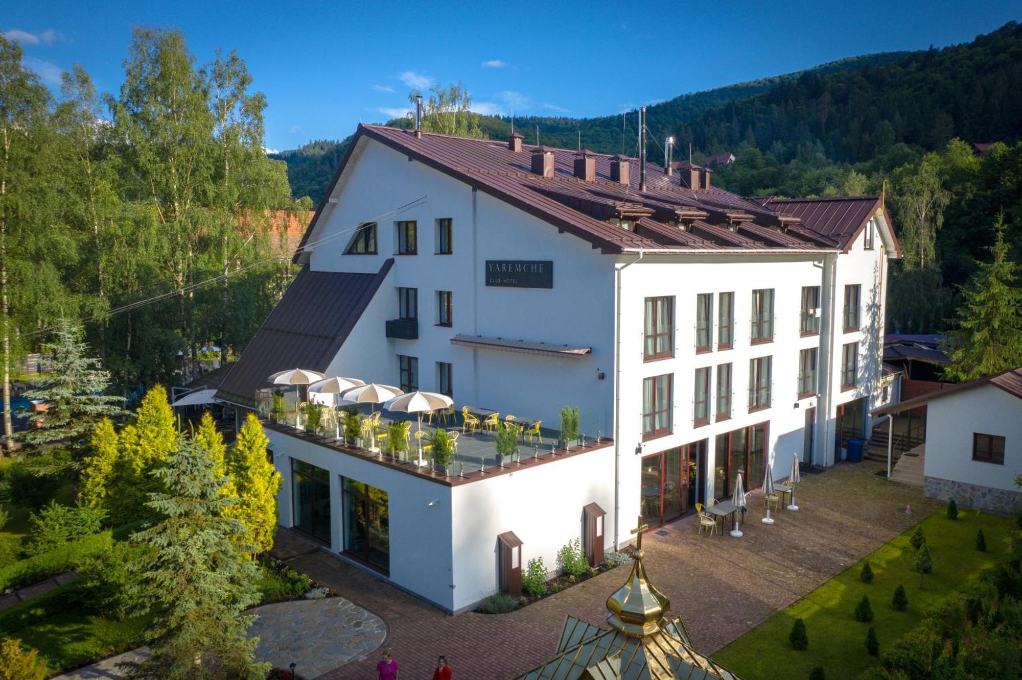 Yaremche Club Hotel エクステリア 写真
